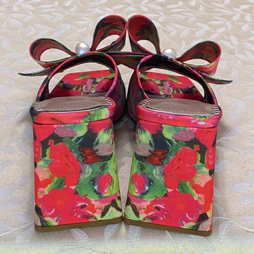 π Betsey Johnson Heeled Sandals Womens size 11 Floral Big Bow Slip On Heels NEW - Picture 4 of 6